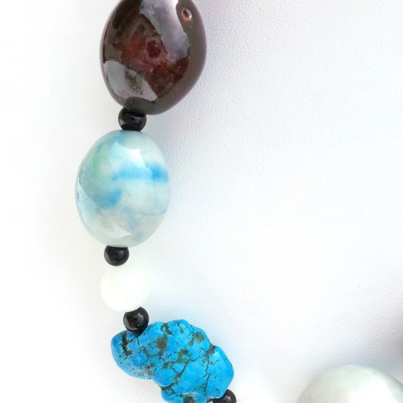 Glass Gemstone Necklace 23" - Picture 3 of 3